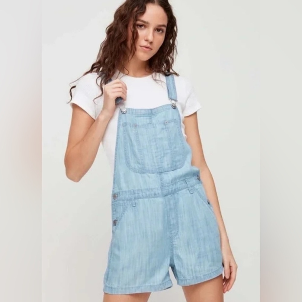 Light Blue Denim TNA Aritzia Overalls XXS
